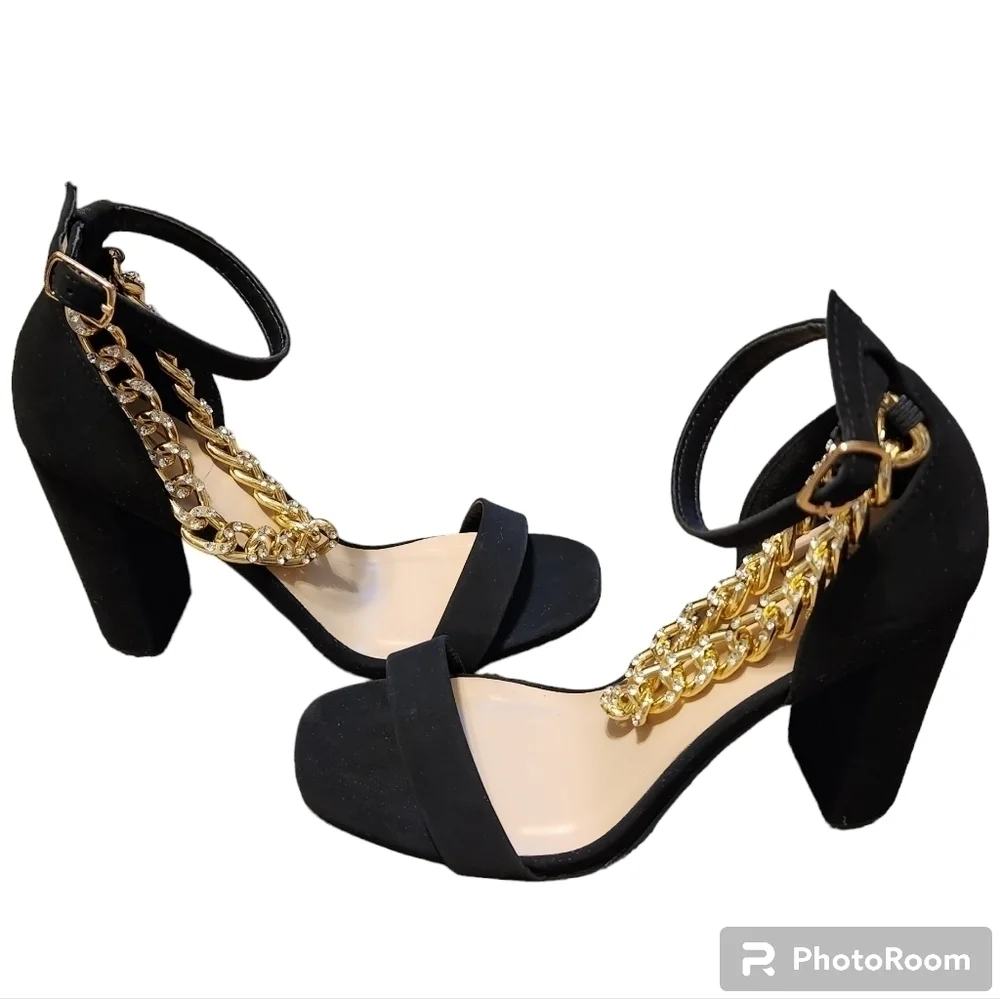 Derek Heart chunky heels black with black ankle strap & gold rhinestone strap 6